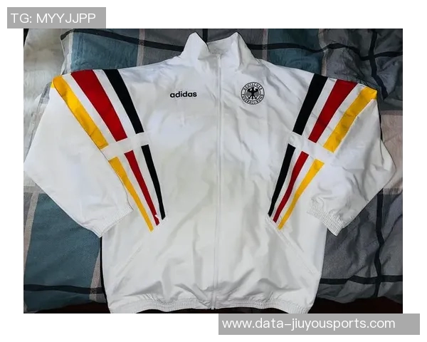 德国队欧洲杯球衣设计解析与历史演变探讨